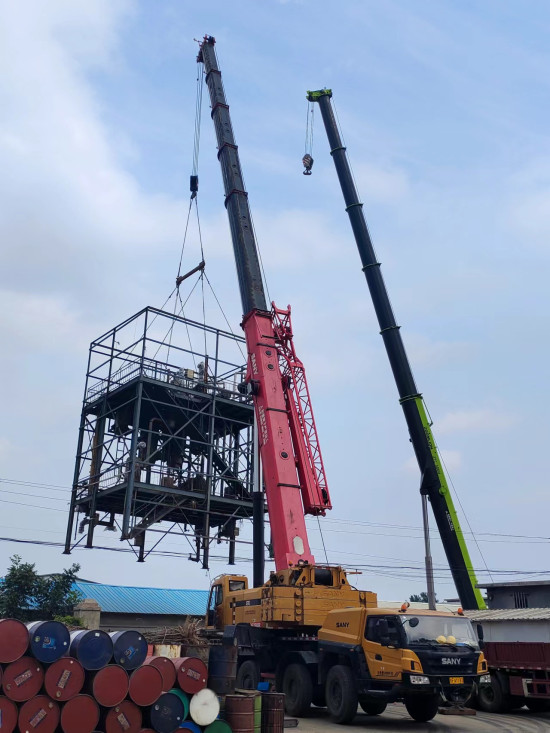 福爾化工廠吊裝設(shè)備